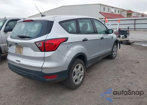 2019 Ford Escape S z USA, uszkodzony, nr VIN 1FMCU0F76KUA18242